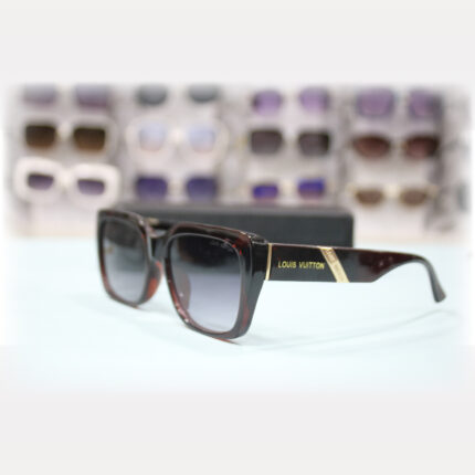 LUMIN-premium-polarized-mens-sunglasses-with-black-frame-Louis-Vuition